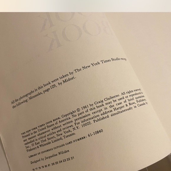 !! SOLD !! 

**NYT** cookbook // first edition - Picture 4 of 8